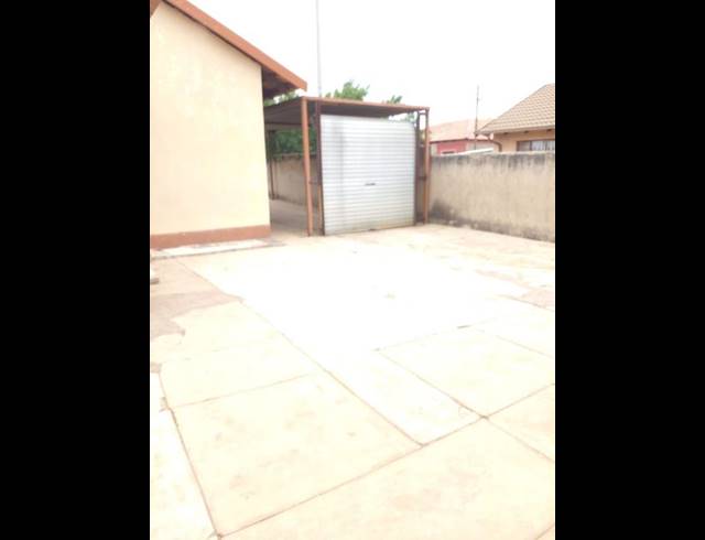 3 BEDROOM HOUSE FOR SALE IN MOHLAKENG